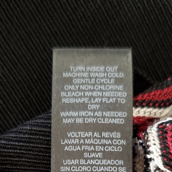 White House Black Market Red Black Chevron Batwing Short Sleeve Knit Top Size M - Picture 5 of 9